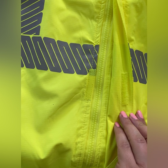 Women’s Radians Hi-Vis Rain jacket - Picture 13 of 13